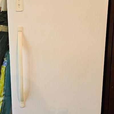 Upright Deep Freezer.