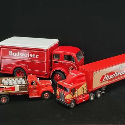 Lot 047-MT: Budweiser Die-cast Delivery Truck Trio #2 

Features:
â€¢	Mattel Matchbox Ultra Diecast Budweiser Freightliner C.O.E., no....