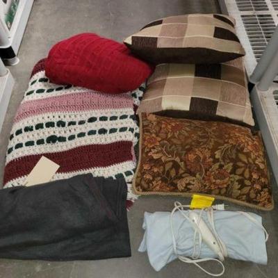 #2166 â€¢ (3) Blankets, (3) Pillows & Heating Pad
