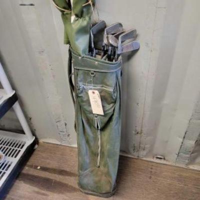 #4700 â€¢ Vintage Golf Bag with Assorted Clubs
