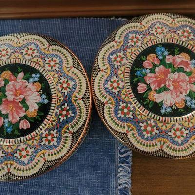 More decorative sewing tins