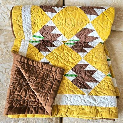Vintage Look queen Quilt