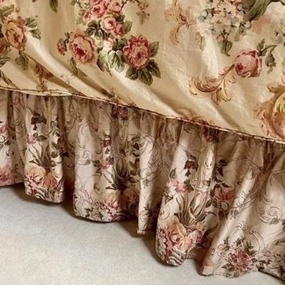 Lot #34 -8 pc. Ralph Lauren Vintage Classic Floral Queen Bedding Set : Comforter, Bed Skirt, Sheet Set, 2 Pillow Shams