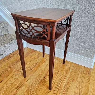 Lot #15 - Vintage 1950s Solid Mahogany End Table w/ Carved Wood Accents on Front & Back