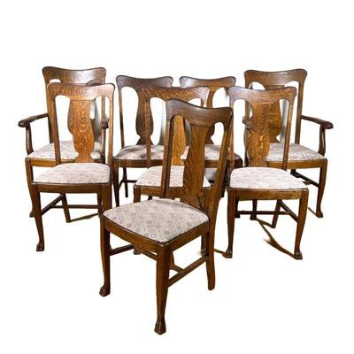 (8pc) Oak Dining Chairs | (2) Arm and (6) Side oak dining chairs. - l. 21 x w. 19 x h. 40 in (Arm Chair. Seat height 18â€)
