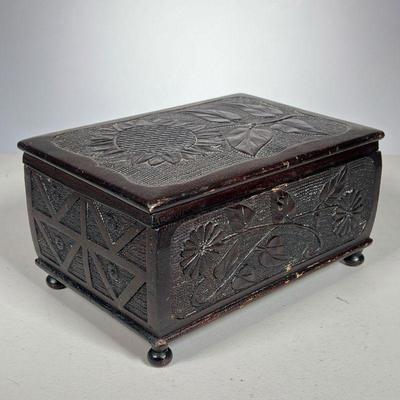 Folk Art Sunflower Box | Small box with carved Sunflowers and designs. Dark, crackled finish with lock and bun feet. - l. 8,6 x w. 6 x h....