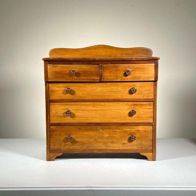 Miniature Pine Chest | Chest with6 drawers and backsplash. - l. 16 x w. 8 x h. 16 in 
