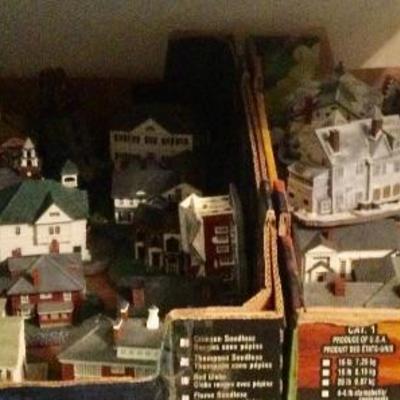 Miniature Christmas pieces
