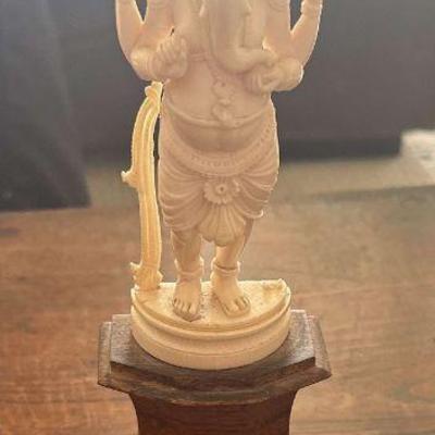 TOI195 - Hindu God Figure 
