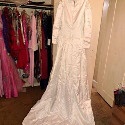 wedding gown - never worn
