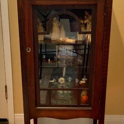 Curio cabinet 