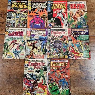 #2522 â€¢ 10 Marvel Comic Books
