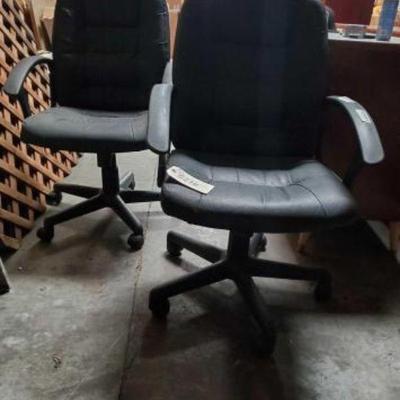 #3216 â€¢ 2 office chairs
