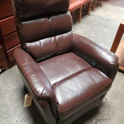 #3148 â€¢ Leather Recliner
