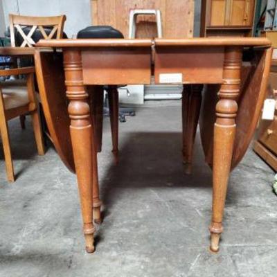 #3218 â€¢ Wood table with folding ends extra leaf
