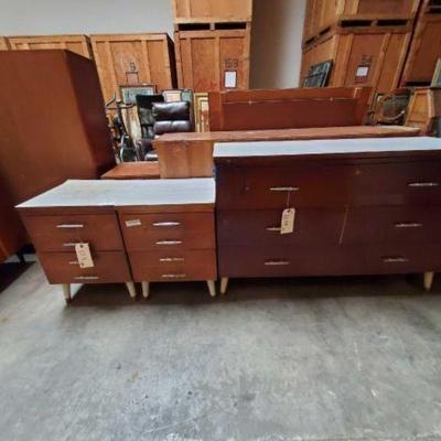 #3214 â€¢ Wooden Dresser with 2 matching night stands and Mirror
