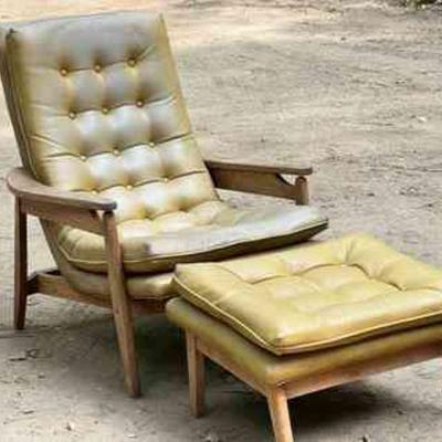 Mid Century Tufted Lounger & Footrest
