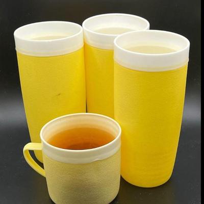 (4) Retro Bolero Therm-O-Ware Insulated Plastic Cups
