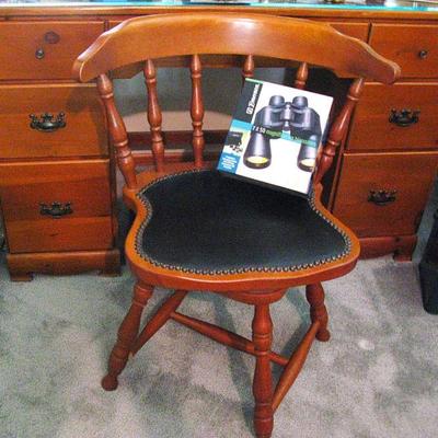 7 Drawer Desk / Vintage Leather Seat Chair