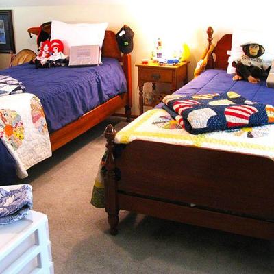 Solid Mahogany Wood Matching Twin Beds
