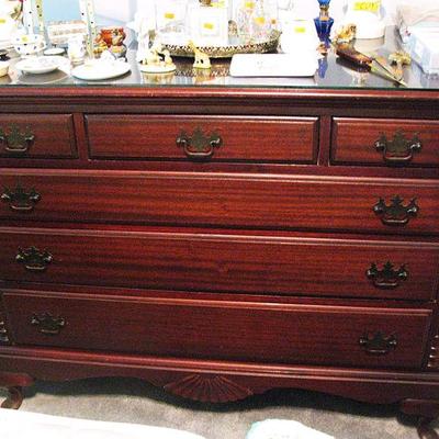 Mahogany 6 Drawer Chest Dresser