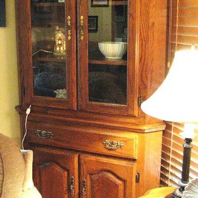 Nice Wood Corner Display Cabinet