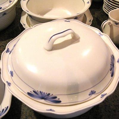 Noritake Dutch Tile Blue & White Japan Gala Cuisine Dishes Set