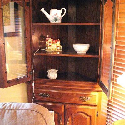 Nice Wood Corner Display Cabinet