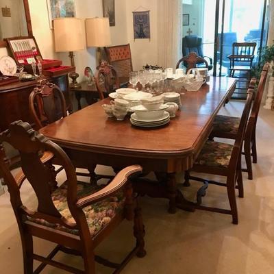 Hanover 1930's table and chairs $325
