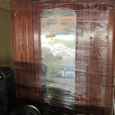 Armoire with mirror 