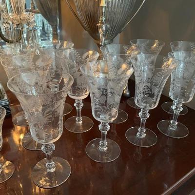 Set of 1920s, 1930s Tiffin crystal stemware â€œFuchsiaâ€
10 coupes, champagne glasses, sherbet glasses
9 small wine glasses, dessert...