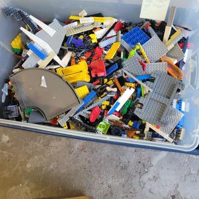 70lbs of Legos