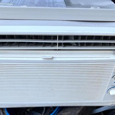 10,000 BTU window air conditioner