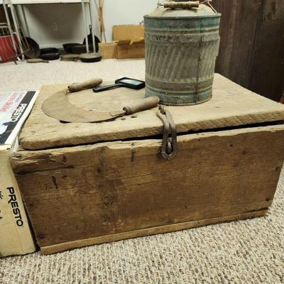 Estate sale photo