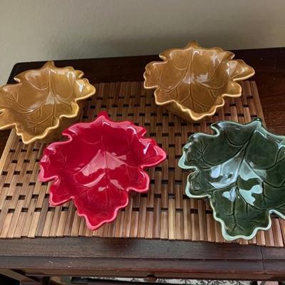 4 Fall Leaf bowls $10- new