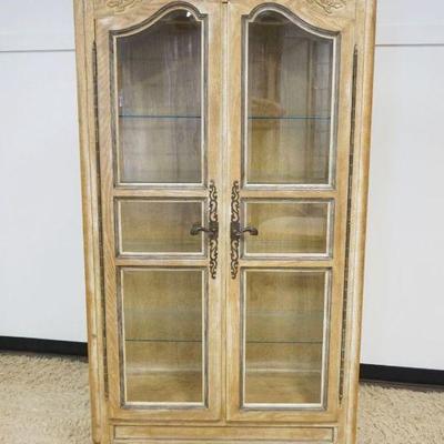 1109	FRENCH PROVINCIAL CRYSTAL CABINET W/ADJUSTABLE SHELVES & BEVELED GLASS DOORS, APPROXIMATELY 18 IN X 44 IN X 80 IN
