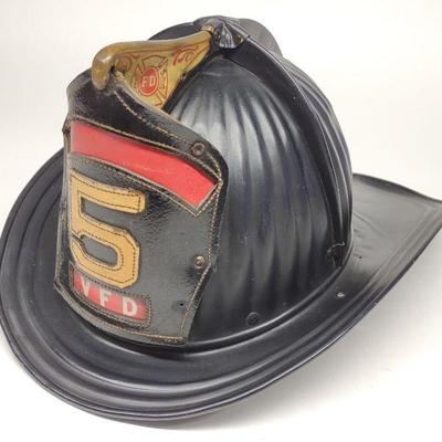 Cairns & Brothers VFD Fireman Helmet - B