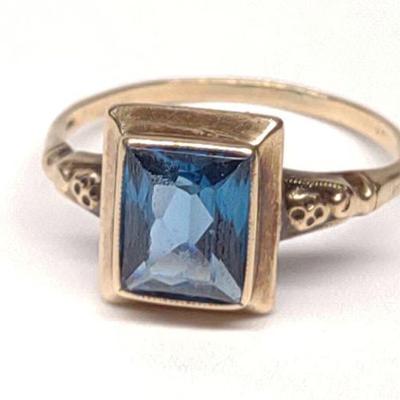 10k London Blue Topaz Ring sz 7 (1.74g)