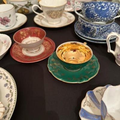 ANTIQUE AND VINTAGE PORCELAIN