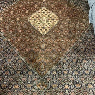 PERSIAN WOOL MEDALLION AREA RUG 