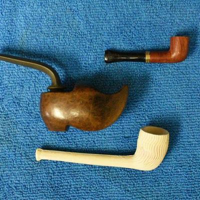 3 Small Pipes - Clay Clog Shaped & More
