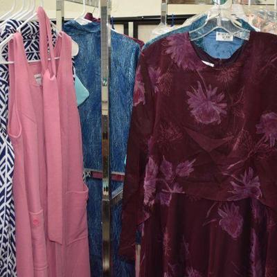 Vintage Dress Lot (22 Items)