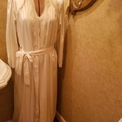 Vintage negligee