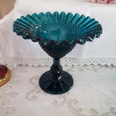 Art glass teal ruffled compote