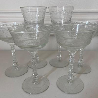(6) Piece Glassware