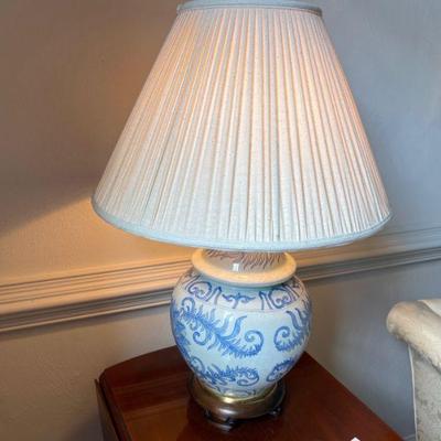 Blue and White Ginger Jar Lamp with Wood Base