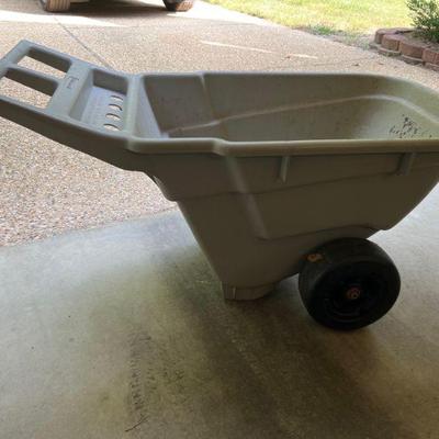 Rubbermaid Garden Cart