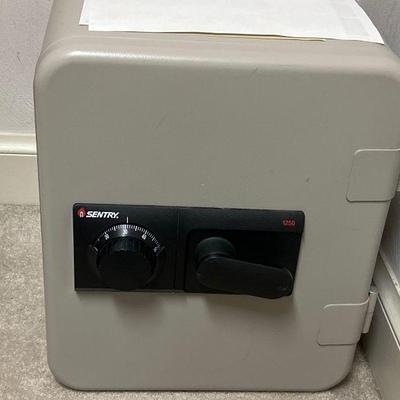 Sentry Safe Model 1250 w/ Combination