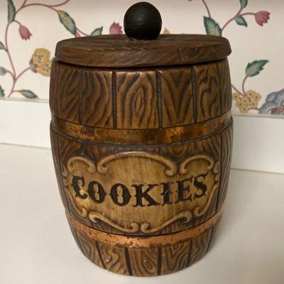 Ceramic Cookie Jar with Lid