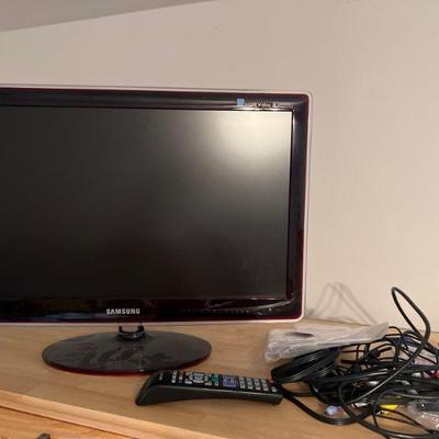 Samsung p2370HD Monitor w/ Built in HDTV Tuner